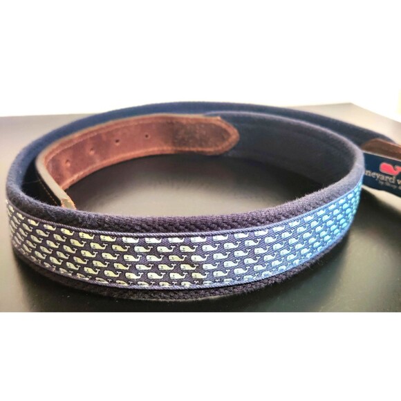 Vineyard Vines Whale Canvas and Leather Tipped Golf belt Size 36 Pre Owned - Picture 4 of 14